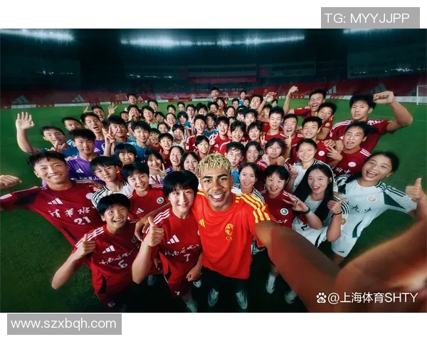 实时新闻上海足球队团队协作变革引发热议助力球队重回巅峰之路 实时新闻上海足球队团队协作变革引发热议助力球队重回巅峰之路